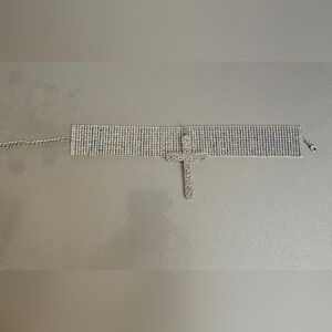 Silver sparkly cross chocker. Great for holiday, party. Brand Forever21.